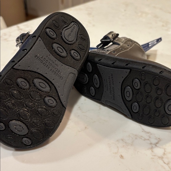 Stride Rite Steele Grey w Sparkle Ankle Boots toddler size 4 NWT - Picture 7 of 9